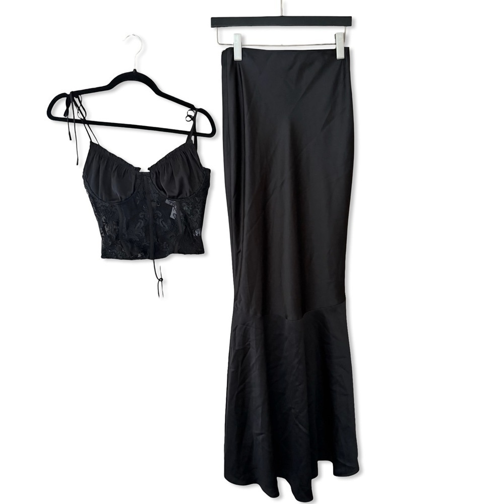 NWT - V. Chapman Calla Lily Set Black Lace Maxi Slip Skirt/Corset Top Set! (4) - Picture 5 of 11